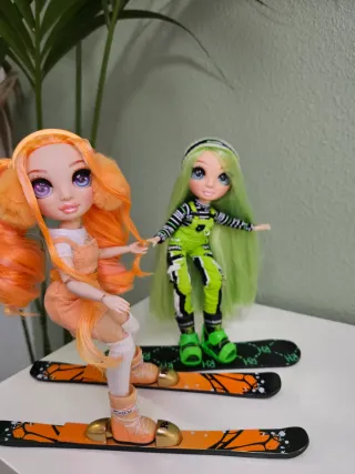 Rainbow High Jade Hunter y Poppy Rowan Muñecas