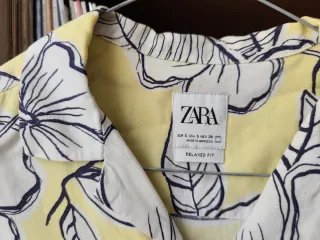 Camisa Zara Estampada Flores TS