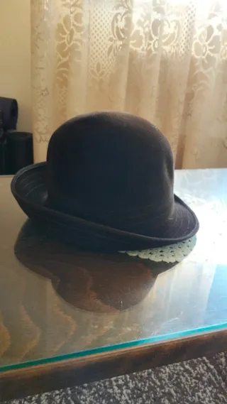 Sombrero marrón alta calidad casi nuevo