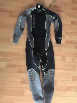 Neopreno Tribord Talla 42 (y cinturon pesos) 
