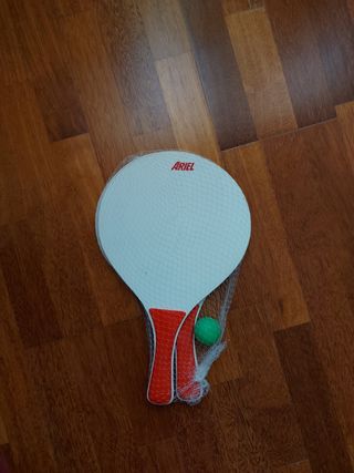 Raquetas de playa con pelota