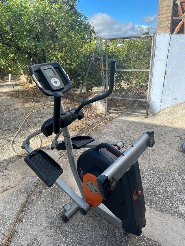 Bicicleta Elíptica Pro Form 690 HR