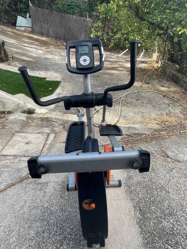 Bicicleta Elíptica Pro Form 690 HR