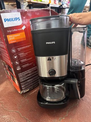 Cafetera Philips con Molinillo Integrado