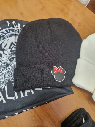 Lote Ropa Invierno: Gorros, Guantes y Bufandas