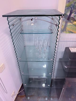 Vitrina de cristal con luces