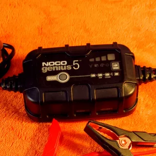 Noco Genius 5 Cargador baterías
