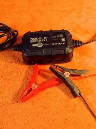 Noco Genius 5 Cargador baterías