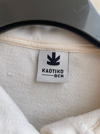 Sudadera Kaotiko Crop Top Verde y Crema