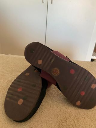 Mocasines niña Camper negros y morados