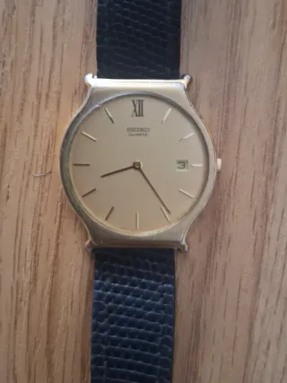 Reloj Seiko Quartz Dorado