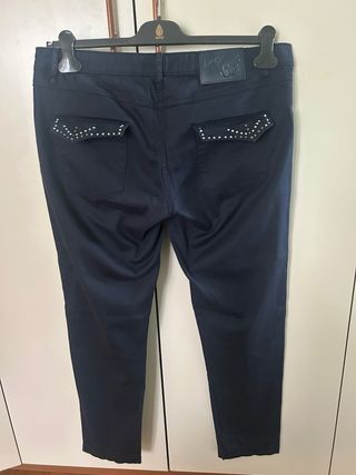 Pantaloni donna blu con borchie