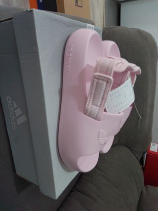 Sandalias Adidas Adifom Rosa