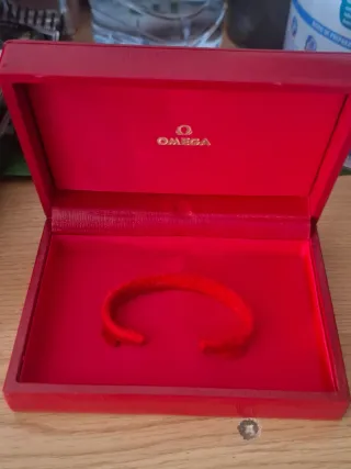 Caja Omega Roja