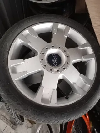 Llantas Ford 17