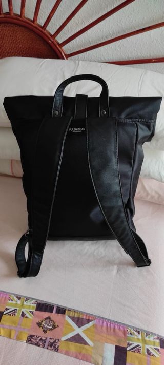 Mochila Pull&Bear Negra