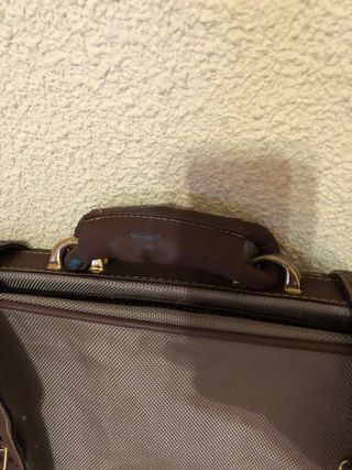 Maleta vintage beige y marrón