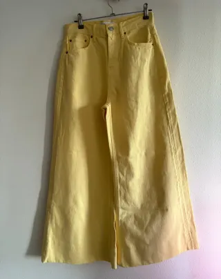 Pantalón ancho Zara amarillo