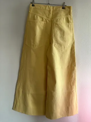 Pantalón ancho Zara amarillo