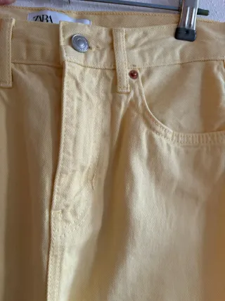 Pantalón ancho Zara amarillo