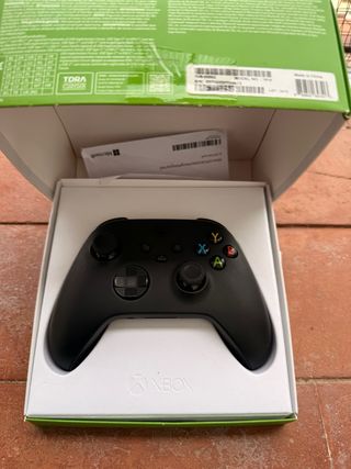 Mando Xbox Series X|S Negro sin usar