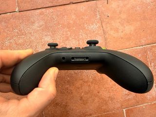 Mando Xbox Series X|S Negro sin usar