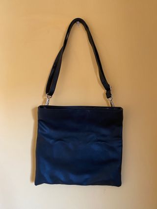 Bolso de cuero negro