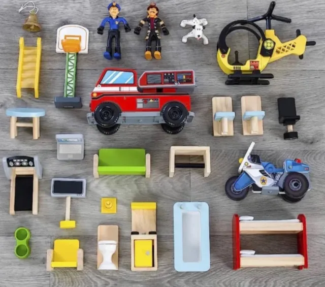 Casita de bomberos de madera