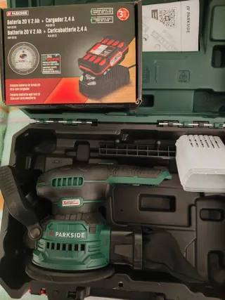 Lijadora Parkside 20V + Batería y Cargador
