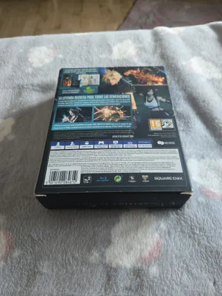 Final Fantasy VII Remake Deluxe PS4