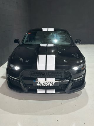 Ford Mustang (2022)
