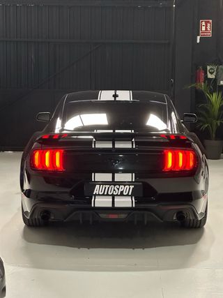 Ford Mustang (2022)