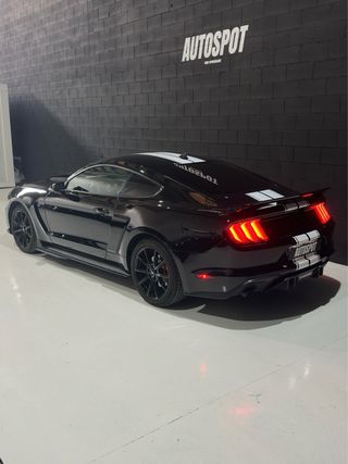 Ford Mustang (2022)