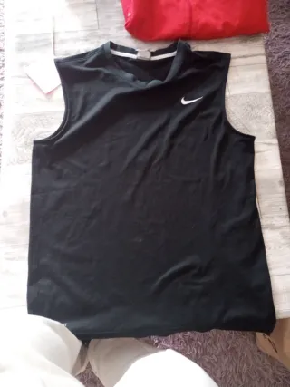 Camiseta Nike Tirantes Negra