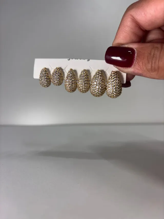 Set 6 Orecchini Dorati Brillanti