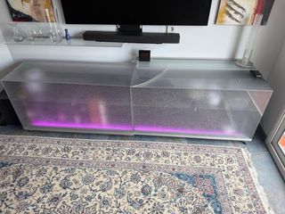 Mueble cristal LED morado