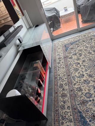 Mueble cristal LED morado