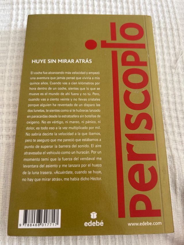 Premio EDEBÉ 2016: HUYE SIN MIRAR ATRÁS (Spanis...