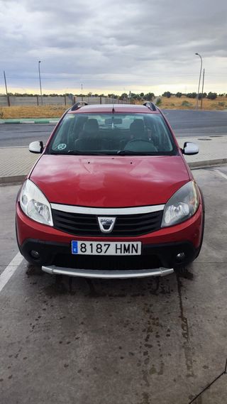Dacia Sandero 2013