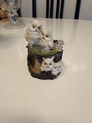 Figuras de búhos decorativas