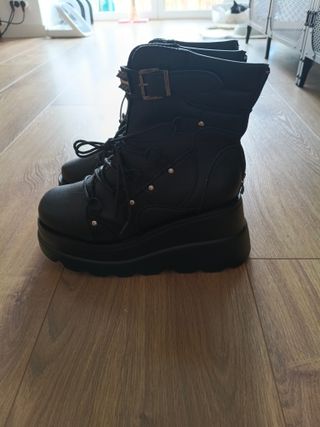 Botas altas góticas punk negras