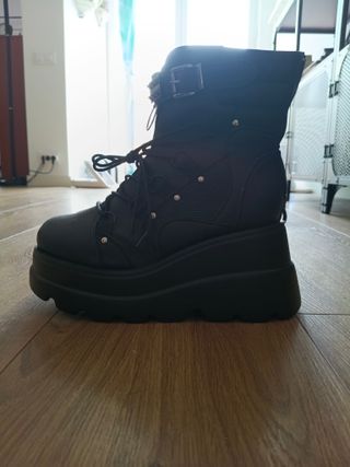 Botas altas góticas punk negras