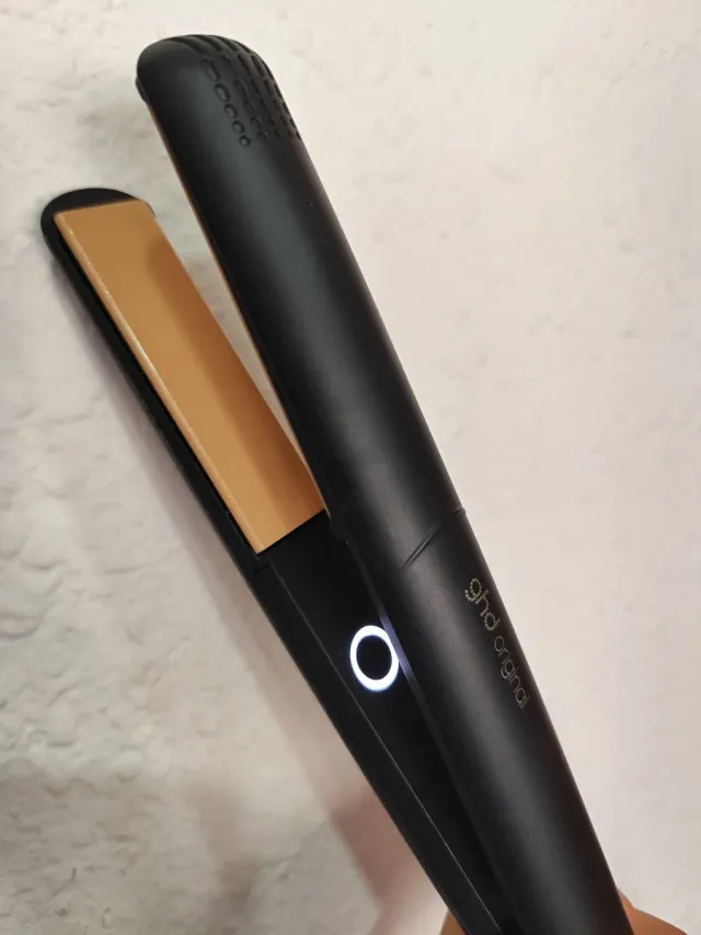 GHD original professional styler negro y dorado