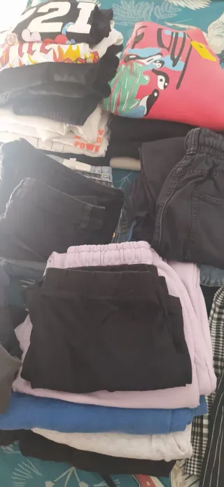 Lote Ropa Bershka y Otras Marcas