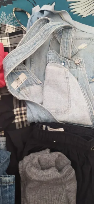 Lote Ropa Bershka y Otras Marcas