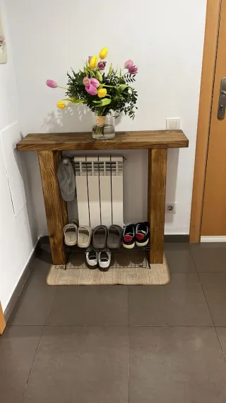 Consola de madera maciza entrada