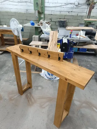 Consola de madera maciza entrada