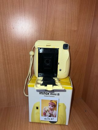 Cámara Fujifilm Instax Mini 8 Amarilla
