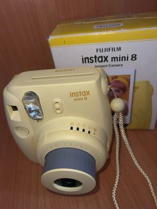 Cámara Fujifilm Instax Mini 8 Amarilla