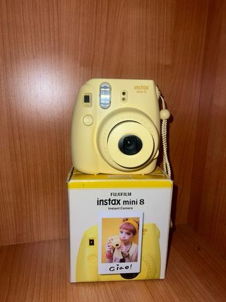 Cámara Fujifilm Instax Mini 8 Amarilla